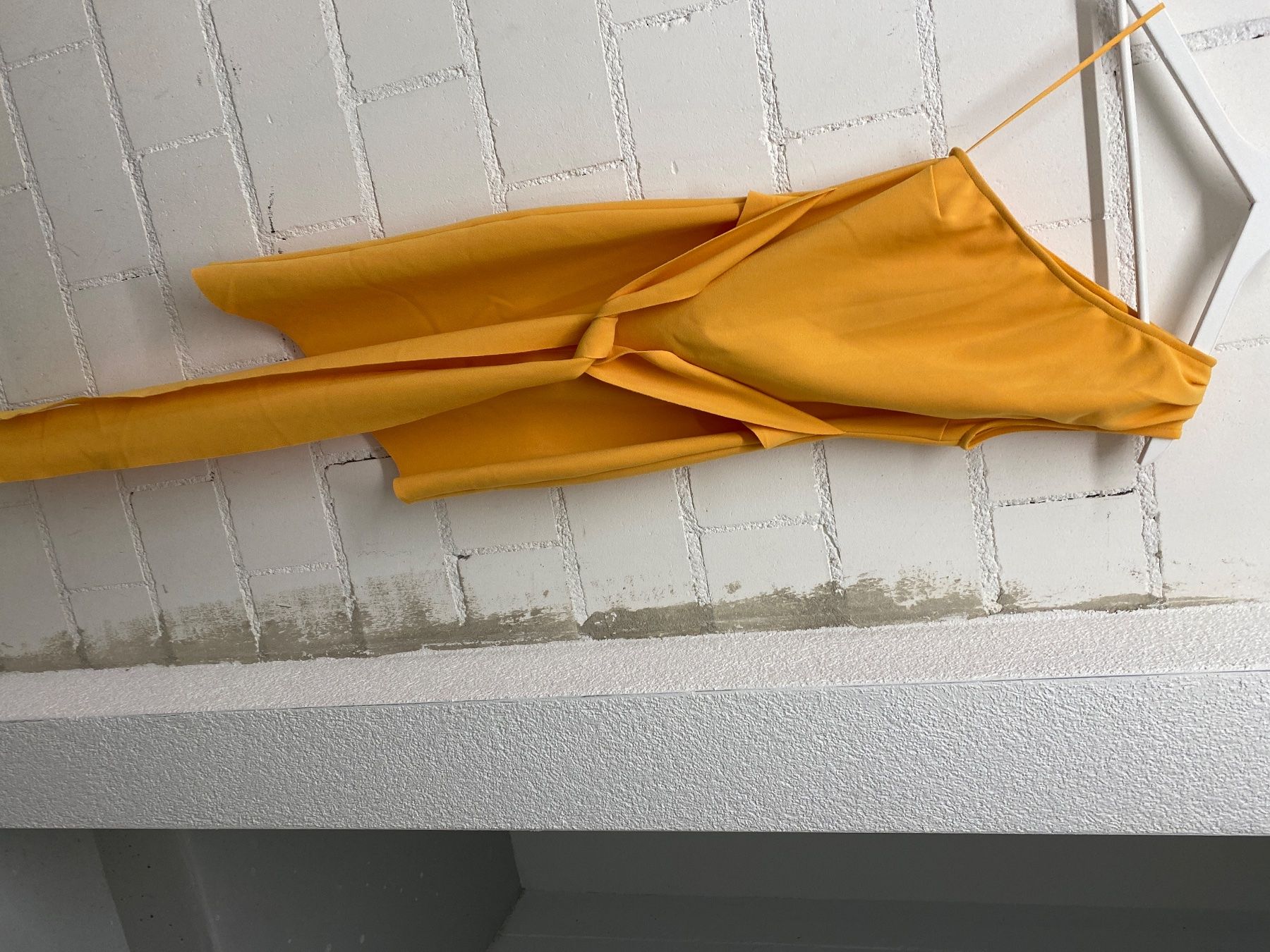 Vestiti: Kleid Bec&Bridge – Usato da Dättwil AG venduto da Zorica_1 1