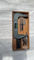 Tesa Bügelmessschraube 125-150mm mit Zubehör im Holzkasten
