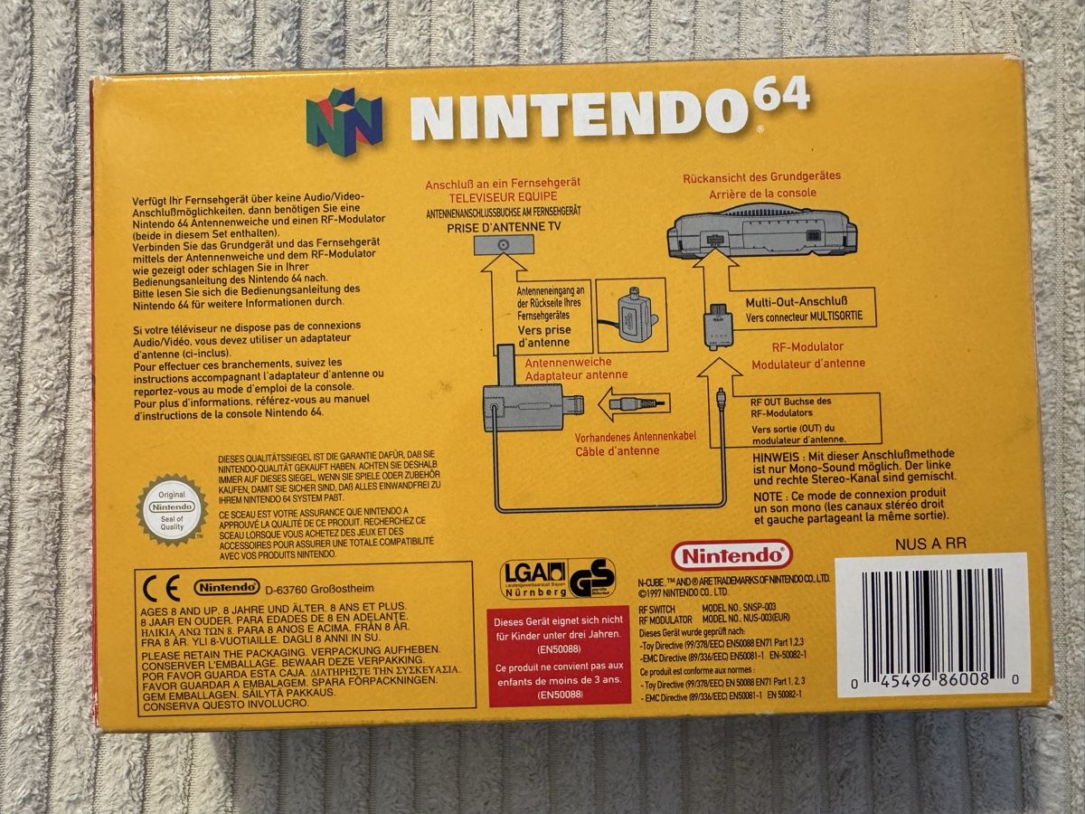 Nintendo Laufwerke & Adapter: Nintendo 64 N64 RF-Modulator Antennenadapter - Original! – Gebraucht aus Zürich von Manuel.Huber 1