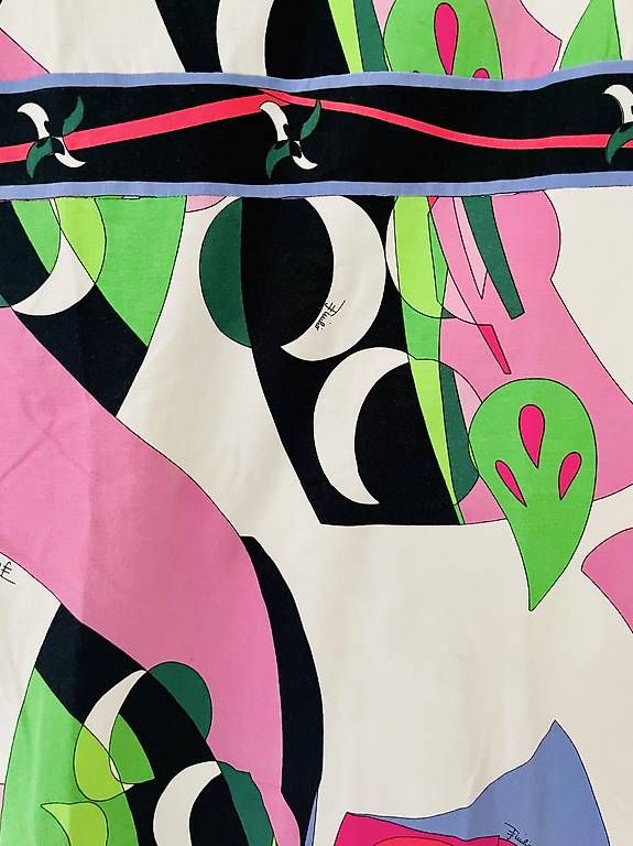 Vestiti: Pucci - dress – Usato da Davesco-Soragno venduto da tin_6xjv 1