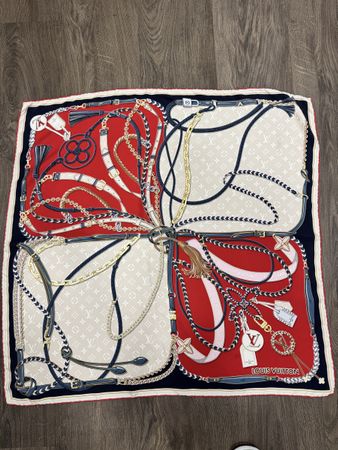 Louis Vuitton Silk Scarf Carre 90cm
