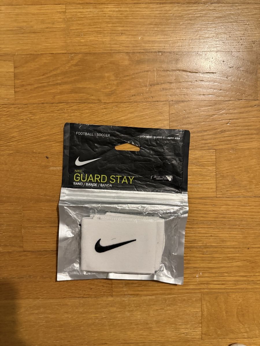 Nike Altro in Bricolage: Nike Guard Stay – Nuovo (secondo la descrizione) da Ettingen venduto da mengi