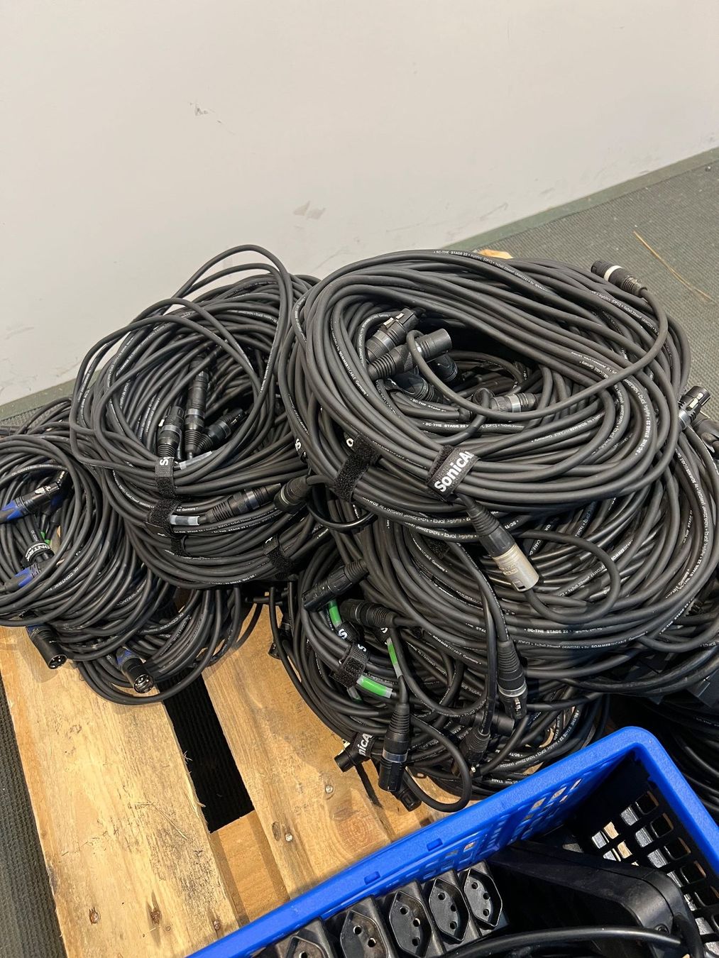 Kabel: 024 Grosser Posten diverse Audiokabel – Gebraucht aus Wangen an der Aare von TBYN 1