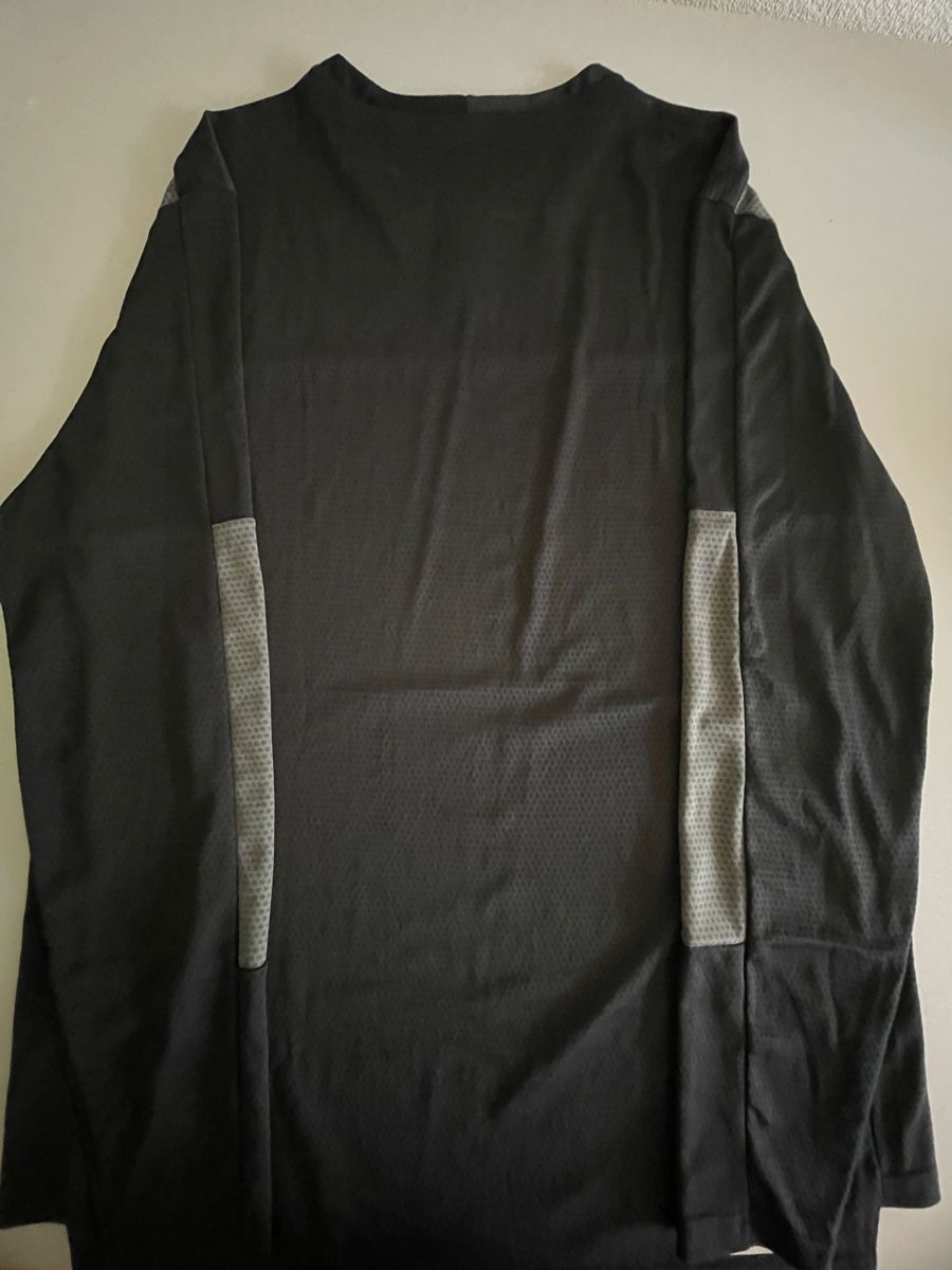 Fox Leibchen & Hosen: Fox Bike Jersey – Gebraucht aus Dallenwil von mat_j5l9 3
