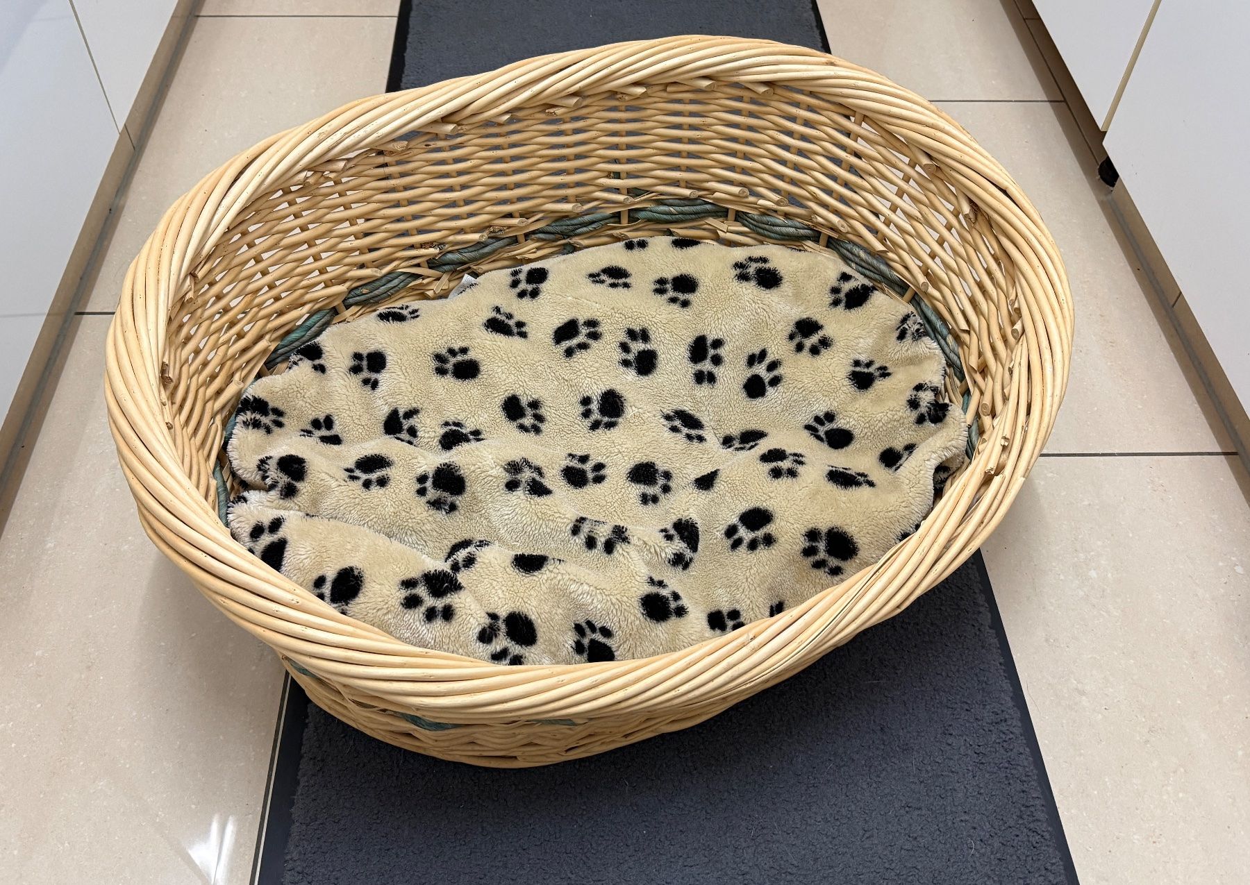 Liege- & Schlafplätze: Hundebett Hundekorb – Neu (gemäss Beschreibung) aus Gerlafingen von HungerDiva