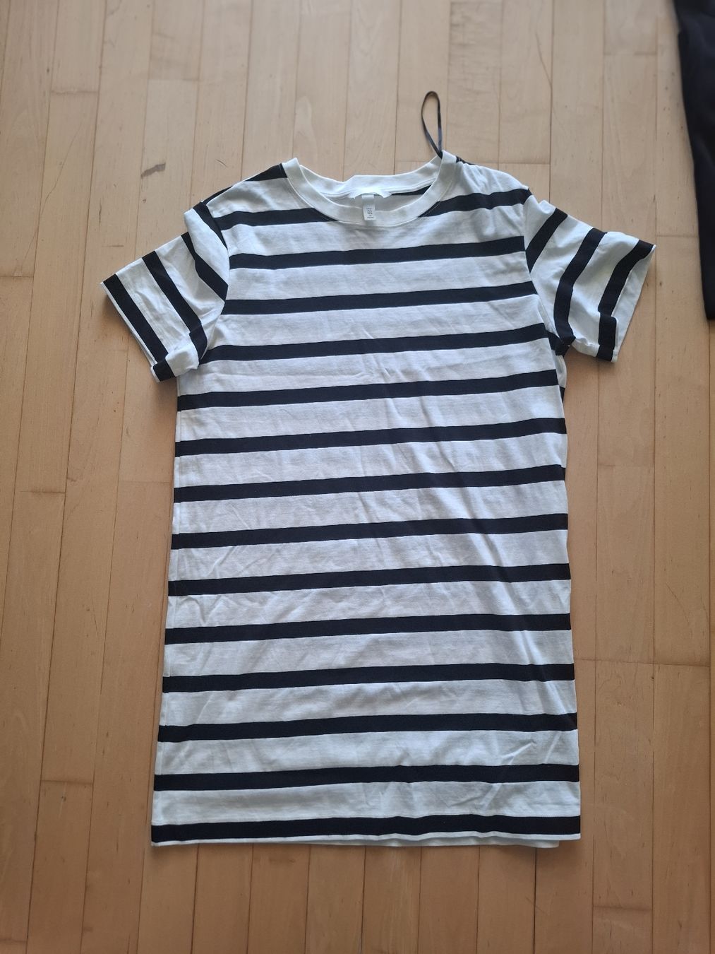 Lotti di vestiti: Kleiderpaket, Grösse M, 9 Teile – Usato da Malans GR venduto da Socrates28 2