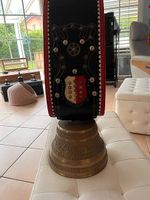 Grande cloche bronze, 20 cm. avec collier 