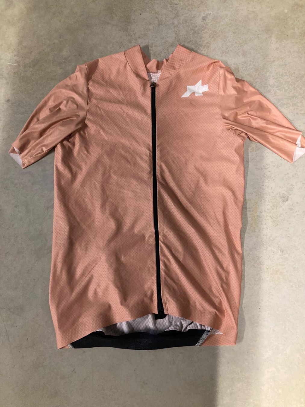 Assos Leibchen & Hosen: Assos Radtrikot, Grösse M – Gebraucht aus Tumegl/Tomils von meloni12