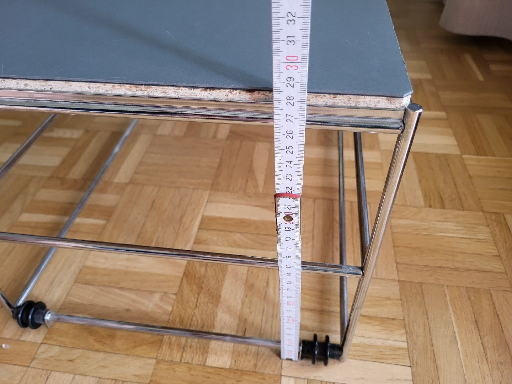 USM Comodini: table basse / de nuit USM Upcycling – Usato da Genève venduto da Poupoulita 7