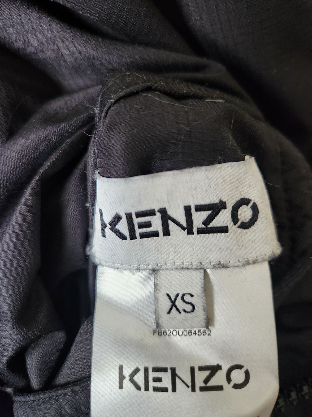 Kenzo Cappotti: Kenzo doudoune longue noire. Taille XS – Usato da Lausanne venduto da man_rw9q 6