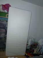 Ikea Matratze 90x200 cm - Ideal für erholsamen Schlaf!
