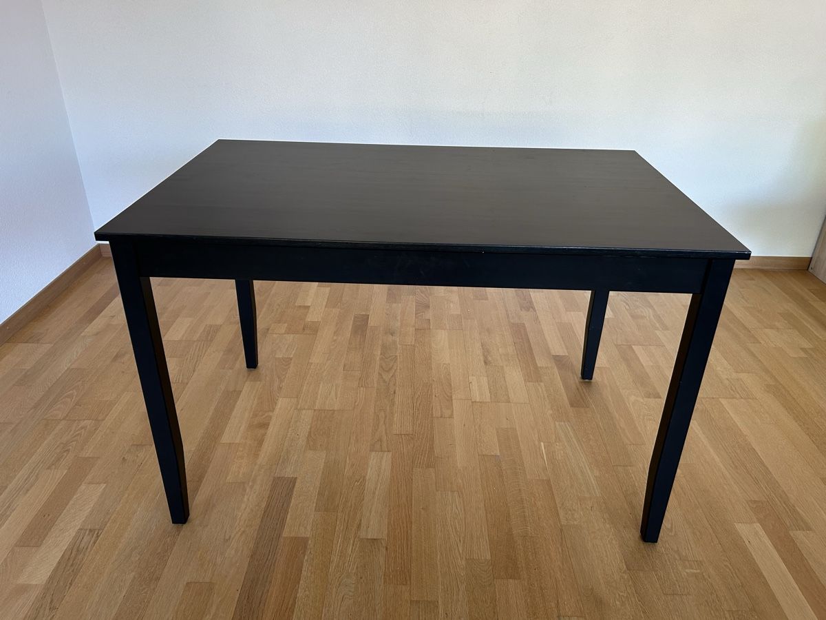 Ikea Tavoli: Schwarzer Esstisch – Usato da Nufenen venduto da Boston77