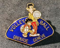 GG308 - Pin Polizei Police Genf Genève - Volley Ball Grenade