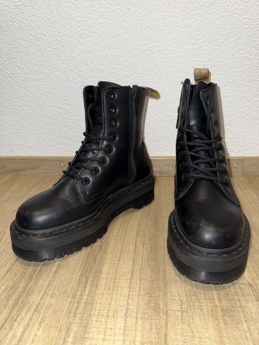 Dr. Martens Scarpe da uomo: Dr. Martens V Jadon II Mono – Usato da Buochs venduto da anj_9fmv 2