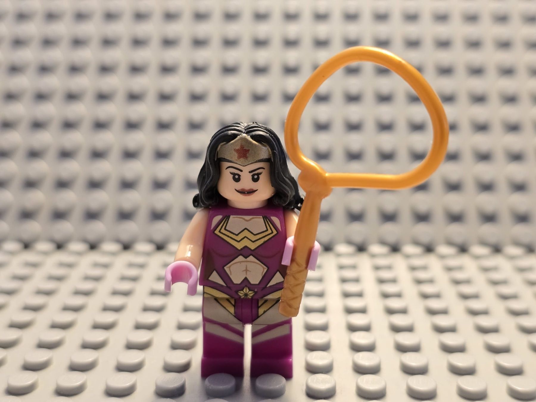 Statuette: Figur Wonder Woman – Usato da Basel venduto da Galia2000