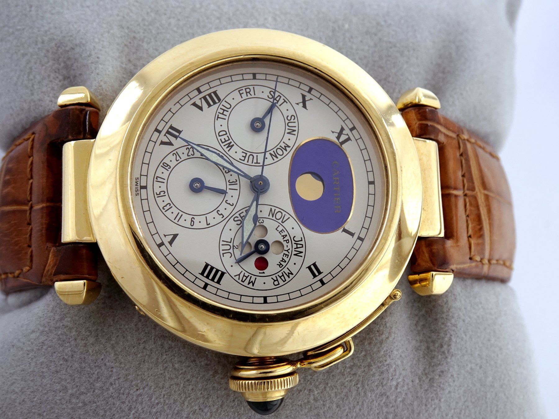 Cartier Uhren: CARTIER PASHA 18K EWIGER KALENDER REF. 30003 MONDPHASE – Gebraucht aus Zürich von SWISSTIMEARTS-AG 3
