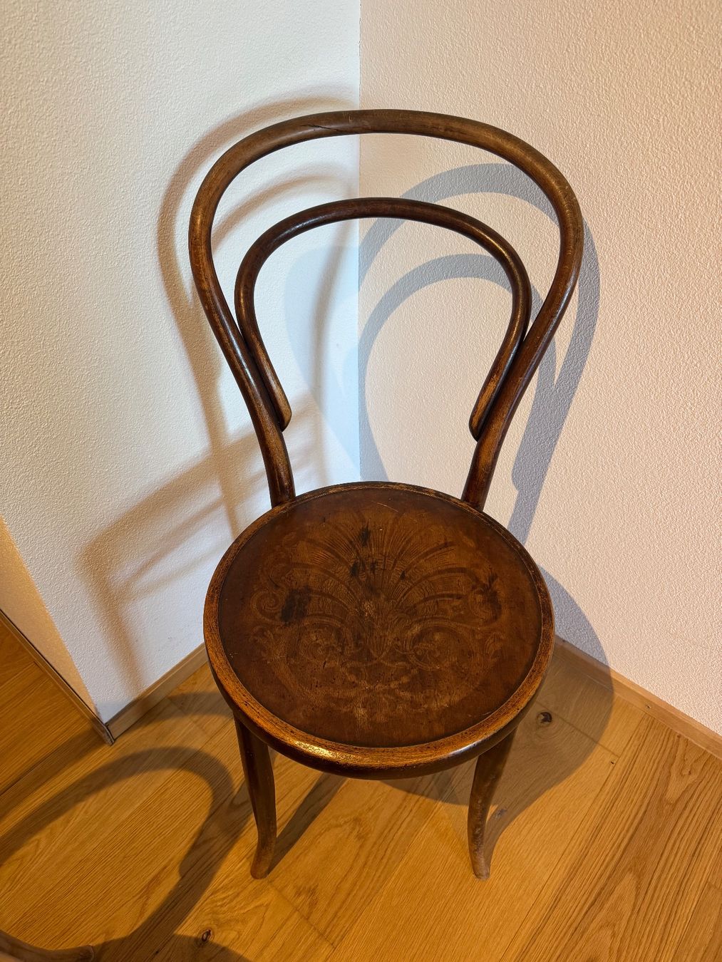 Sedie: Wiener Kaffeehausstuhl – Usato da Heiligenschwendi venduto da a.zurbuchen