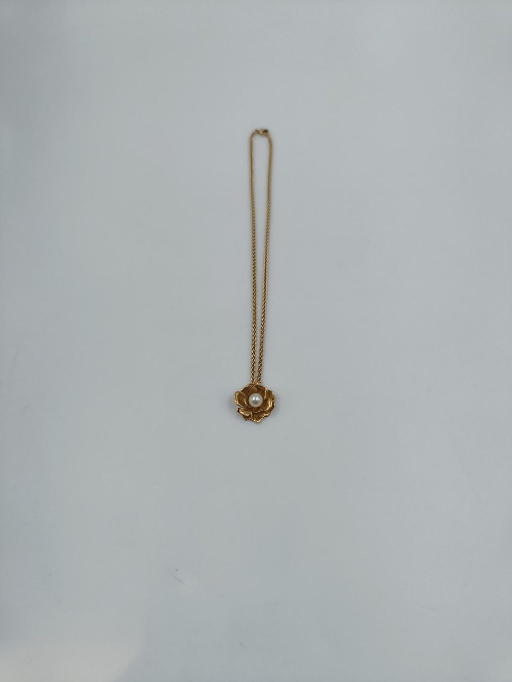 Ketten: BLUMIGES GELBGOLDCOLLIER MIT AKOYA PERLE – Gebraucht aus Luzern von EdiGem 5