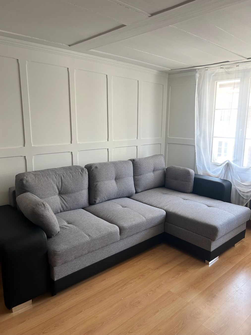 Conforama Sofas: Ecksofa mit Bettfunktion und Stauraum – D'occasion à Zofingen par sel_8csd