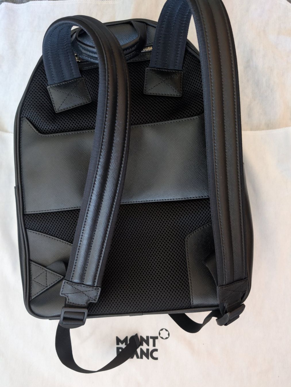 Montblanc Zaini: Montblanc Rucksack sartorial calligraphy – Nuovo (secondo la descrizione) da Zug venduto da Nick.Egeter 1
