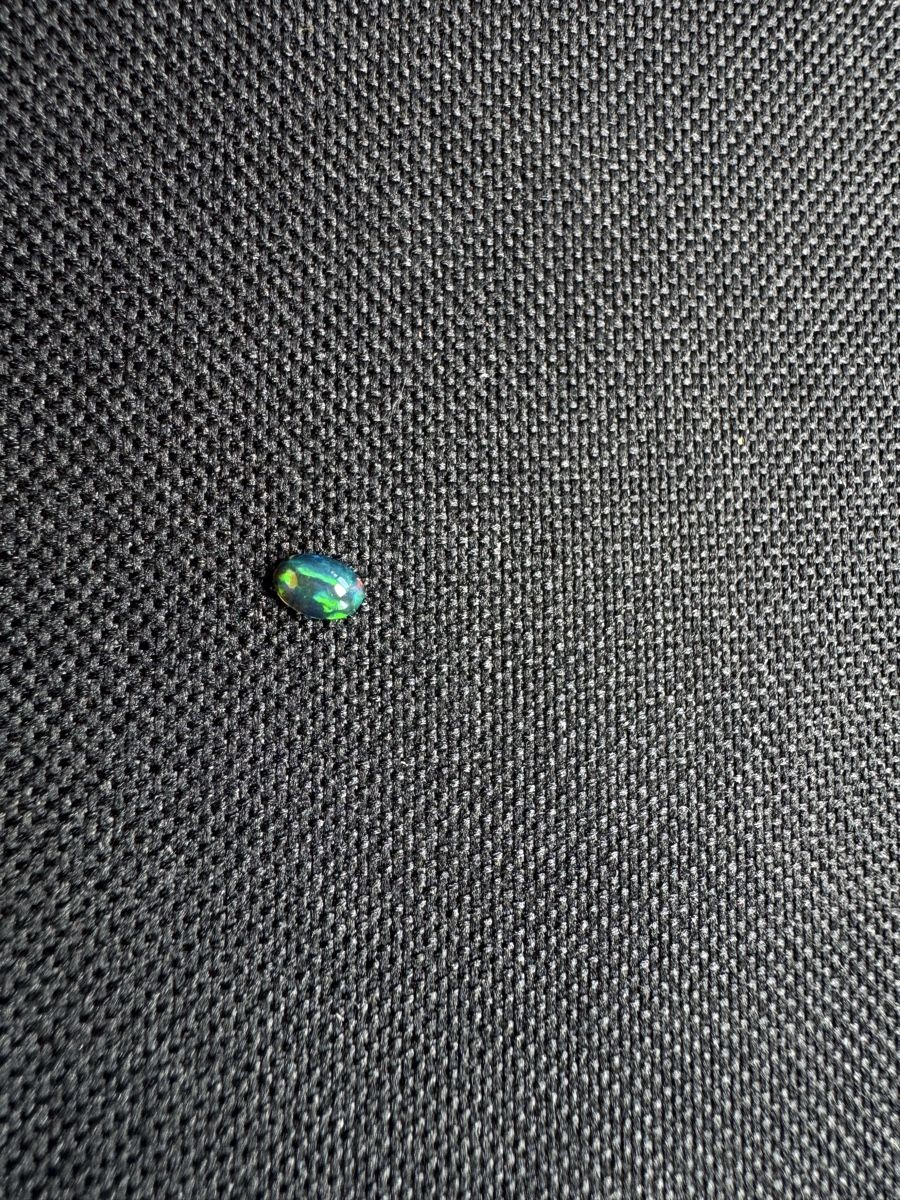 Pietre preziose: Black Opal 0.35 ct – Nuovo e nell'imballaggio originale da Wängi venduto da Horus90