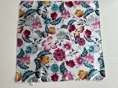 Scarf floral print 100% polyester Stonemountain colourful