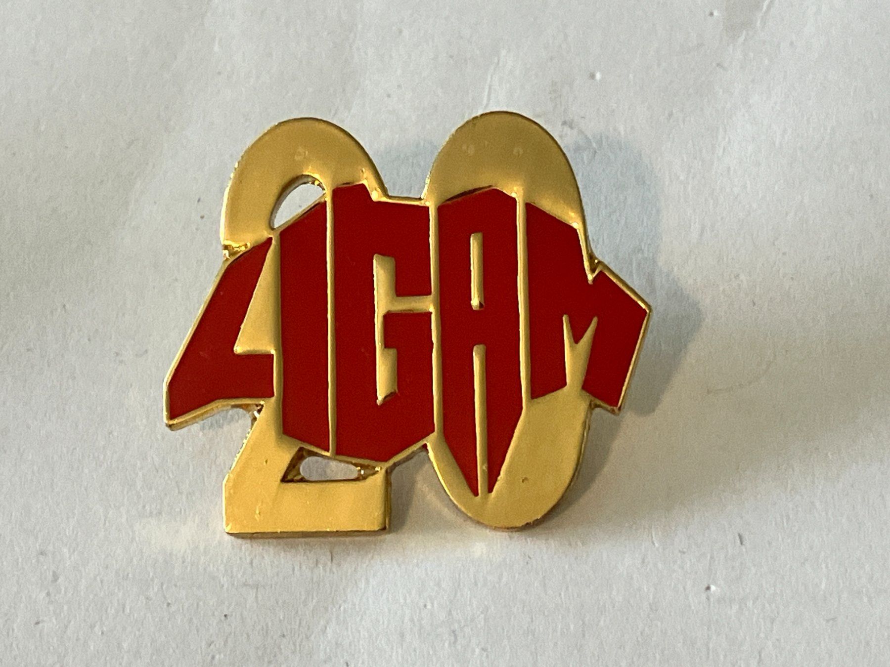 Placchette & Badge: 1 Pin Ligam – Usato da Basel venduto da djwwpp
