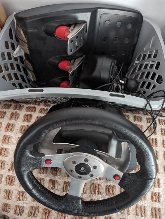 Logitech G25 Racing Wheel | Kaufen auf Ricardo