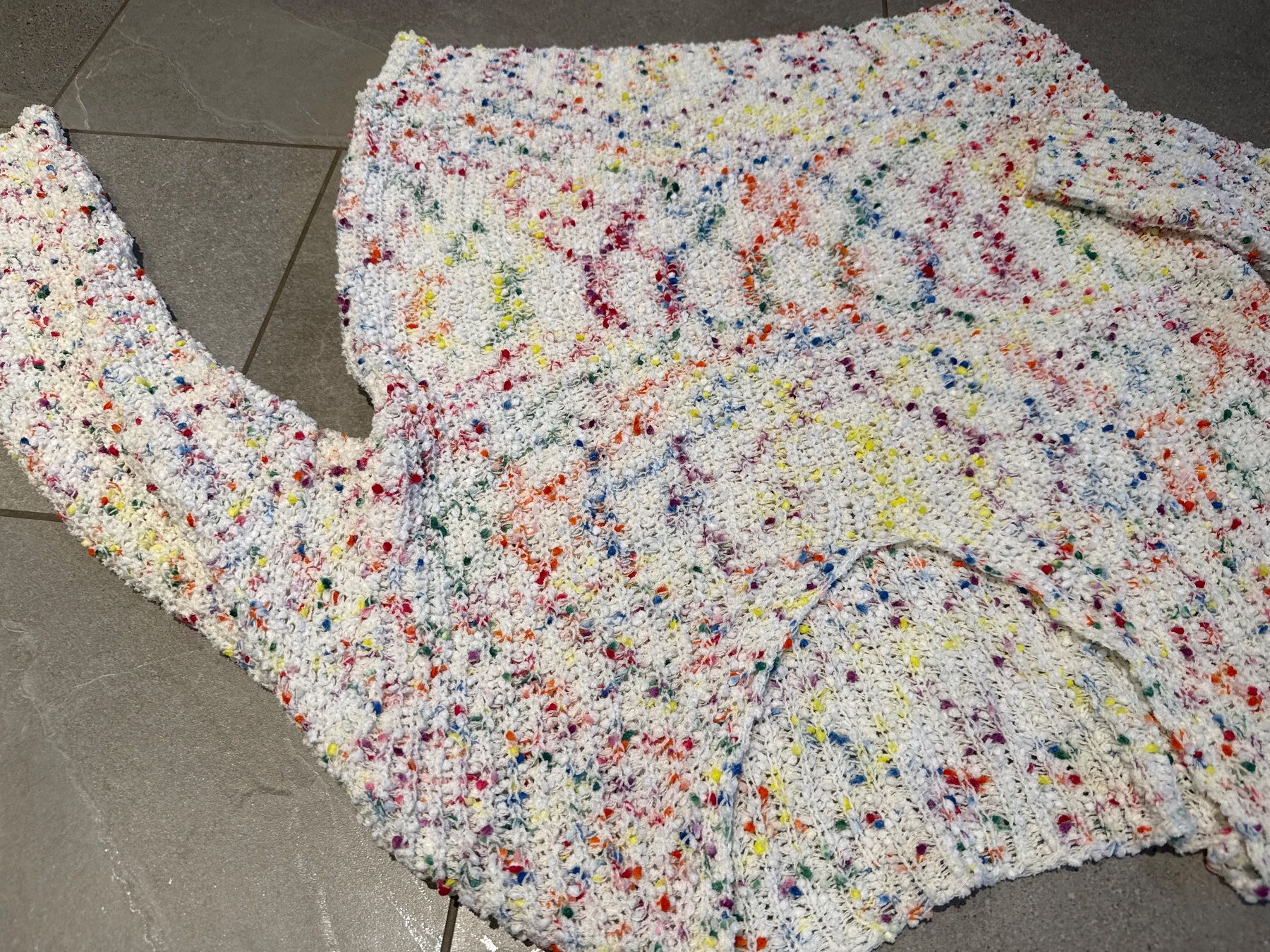 Shein Maglioni & Felpe: Strick Pulli, V- Ausschnitt, L – Usato da Amriswil venduto da used2use 1