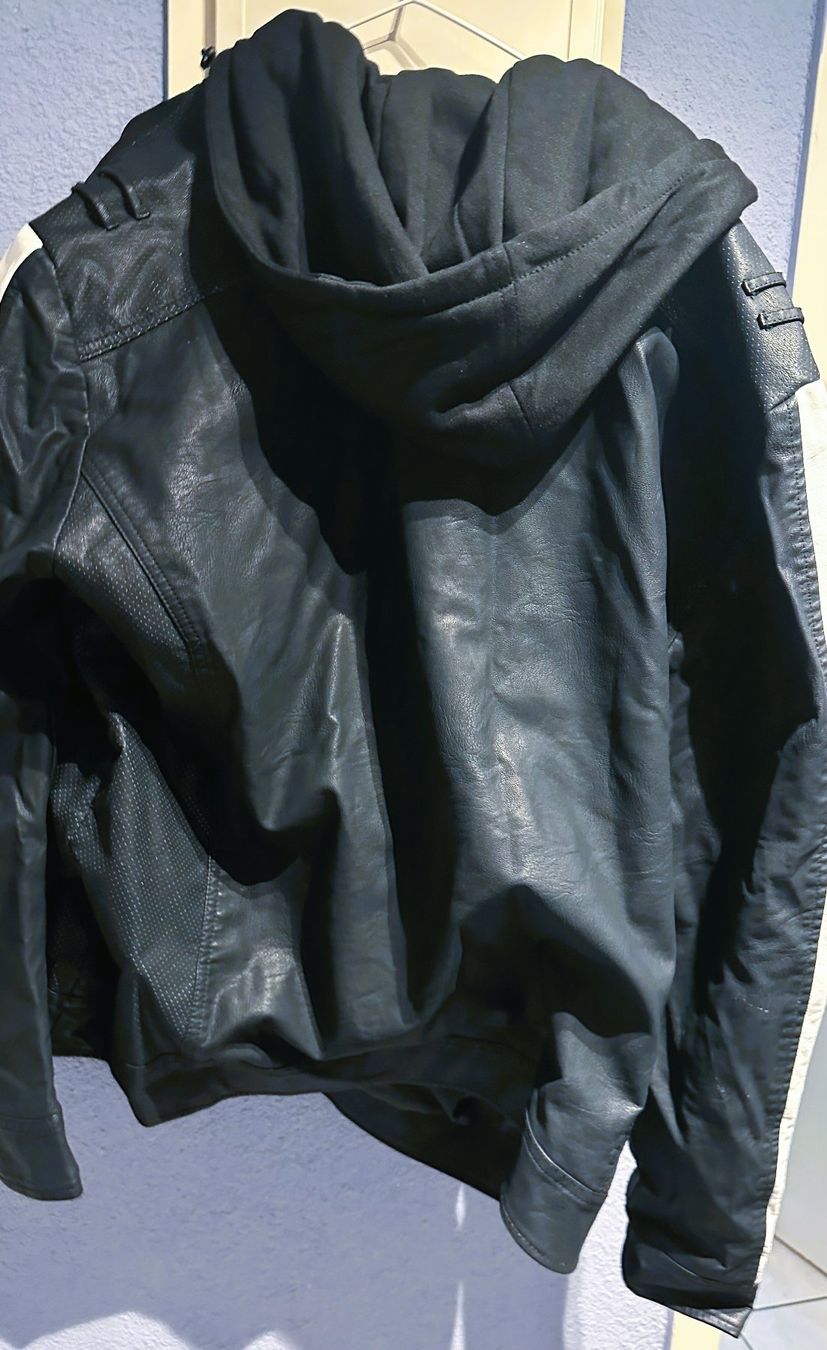 C&A Giacche: URBAN DSRCT Kunstlederjacke 2XL – Nuovo (secondo la descrizione) da Gipf-Oberfrick venduto da Rogero_1965 2
