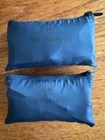2 Victorinox Swiss Business Class Amenity Kit Blau / Beutel