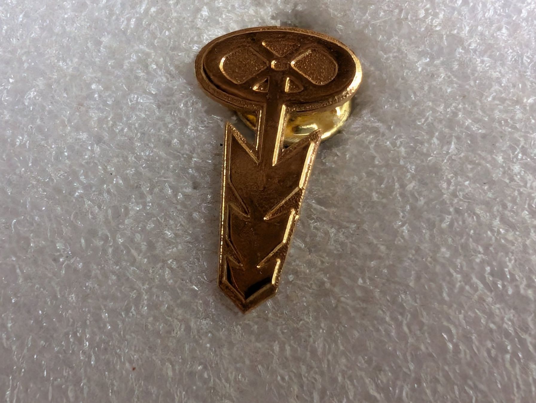 Placchette & Badge: Ansteckpin 160: – Usato da Oppligen venduto da Pin-Fall-Shop