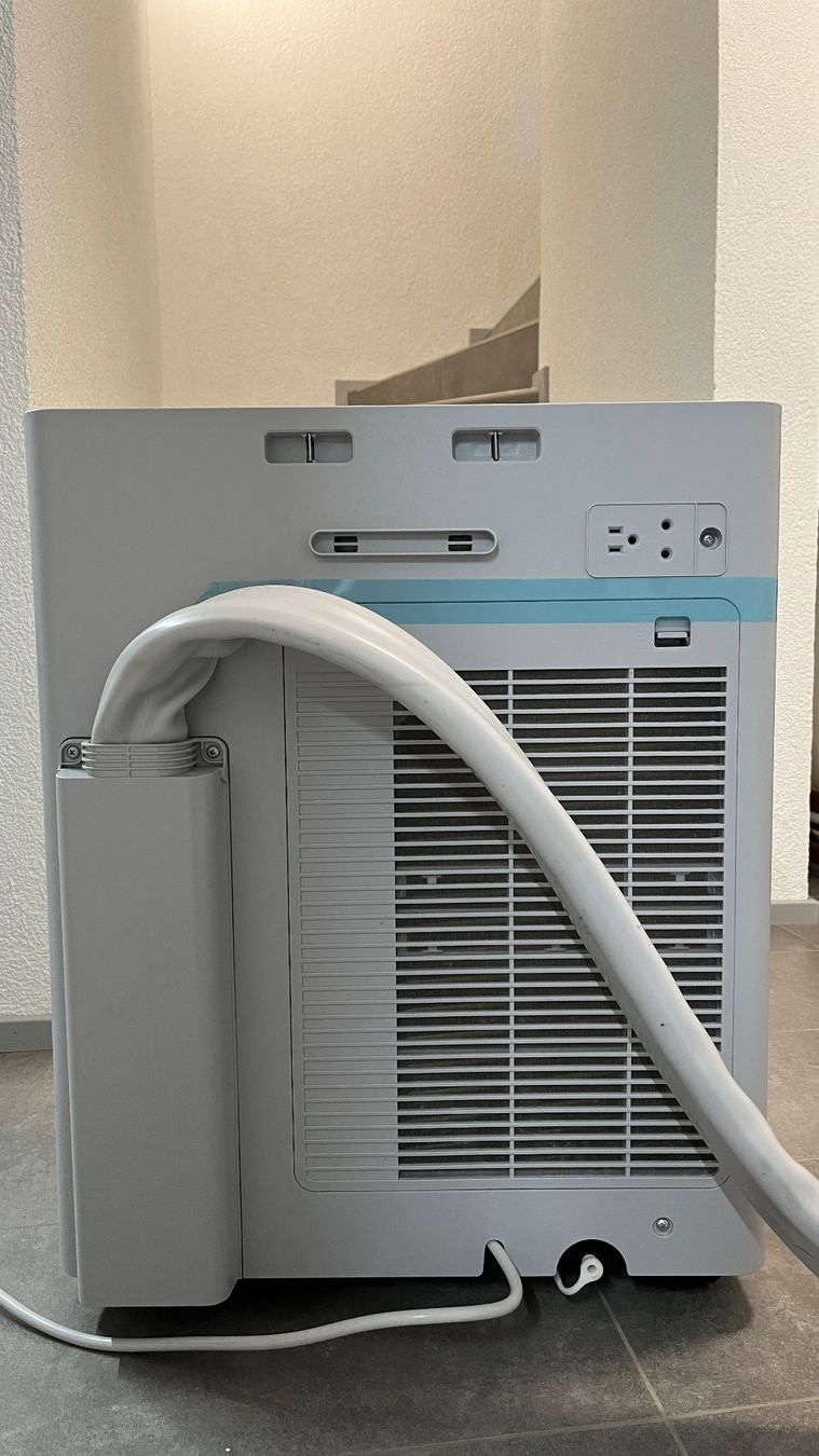 Midea Condizionatori: mobile Klimaanlage: Midea PortaSplit – Usato da Mühledorf SO venduto da ljs92 4