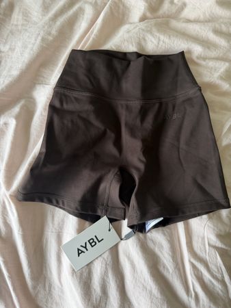 NEW AYBL gym shorts coffee brown 