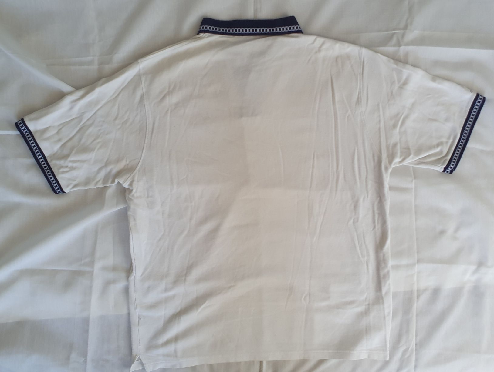 T-shirt: T-shirt/polo de golf – Nuovo (secondo la descrizione) da Le Mont-sur-Lausanne venduto da vda_vrs6 1