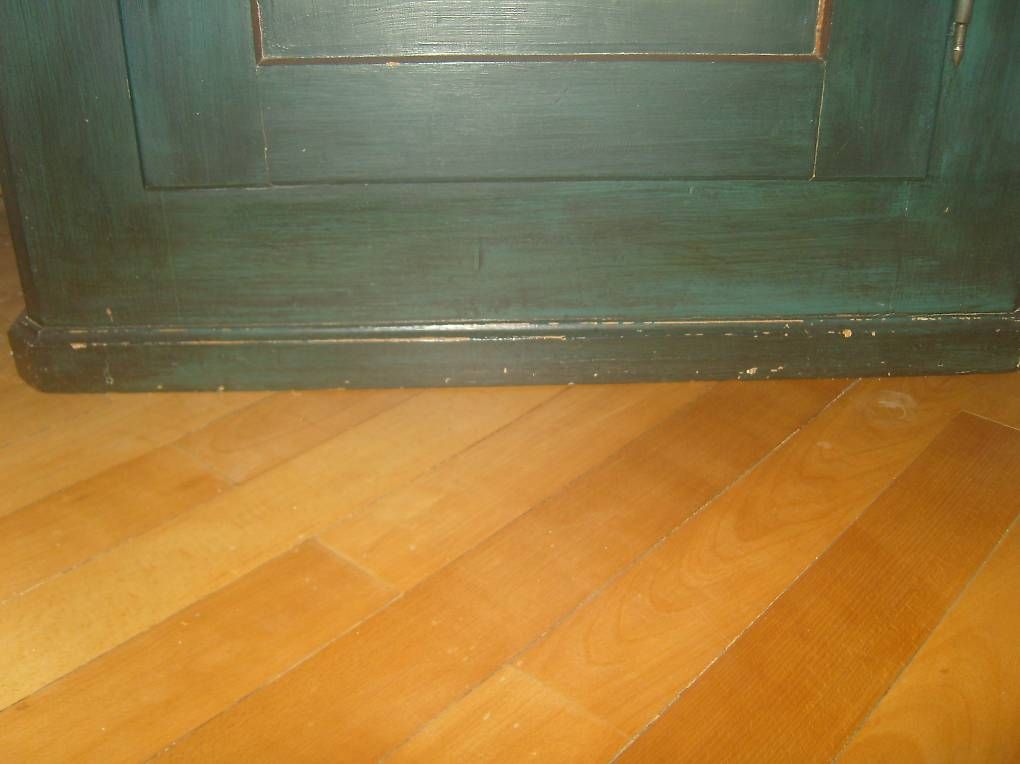 Armadi: Bauernschrank - Holz - antik - handgemalt – Usato da Luzern venduto da readyforyoga 4