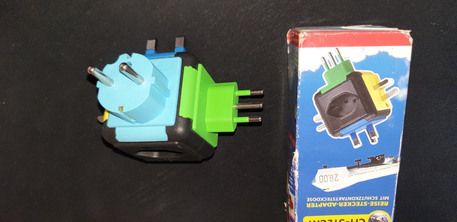 Spine: Reise Stecker Adapter – Usato da Gwatt (Thun) venduto da Letzte-Chance-III 3