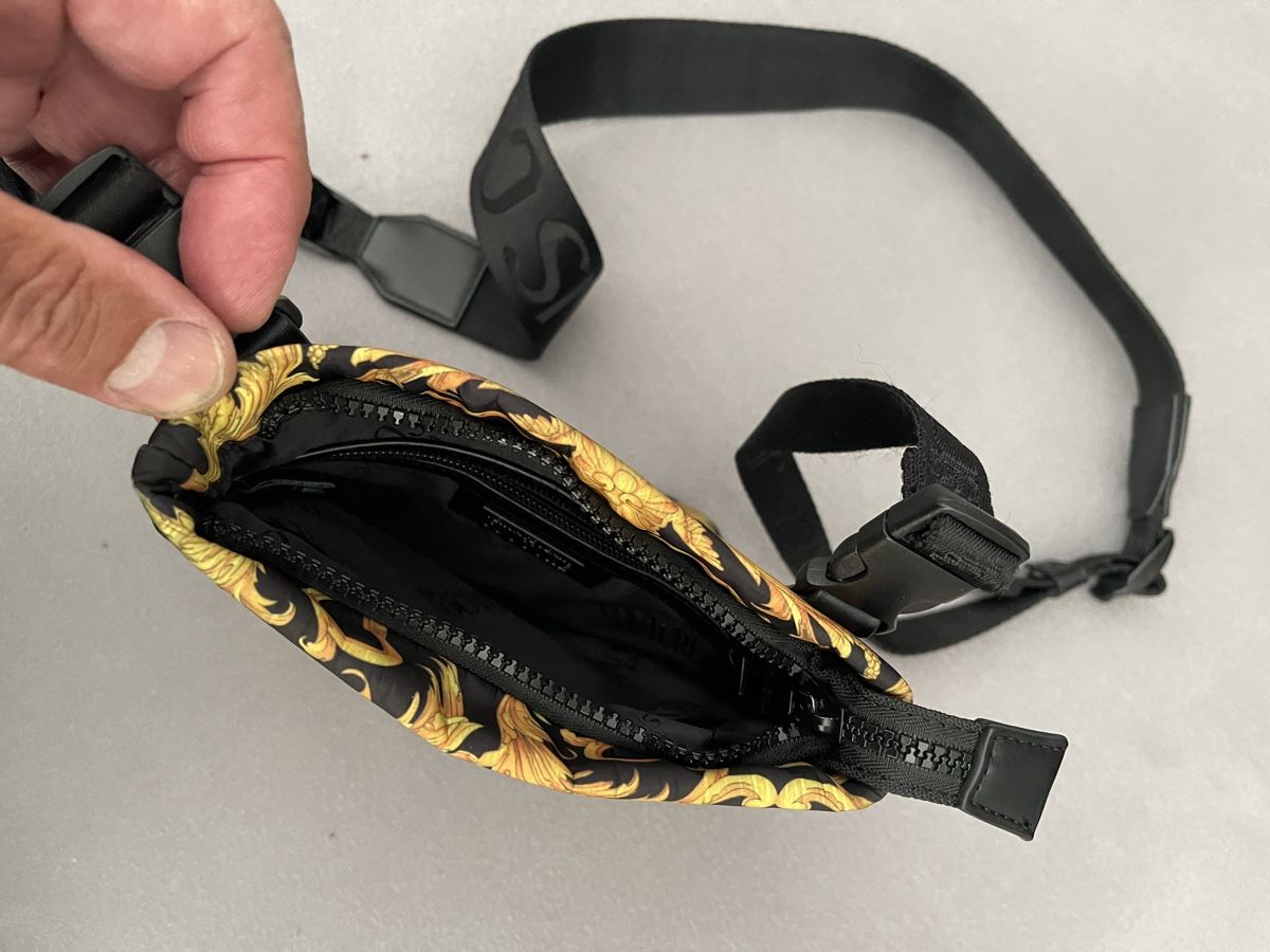 Borse: Versace Jeans Couture Umhängetasche – Nuovo (secondo la descrizione) da Buchs SG venduto da arb_9dc8 2