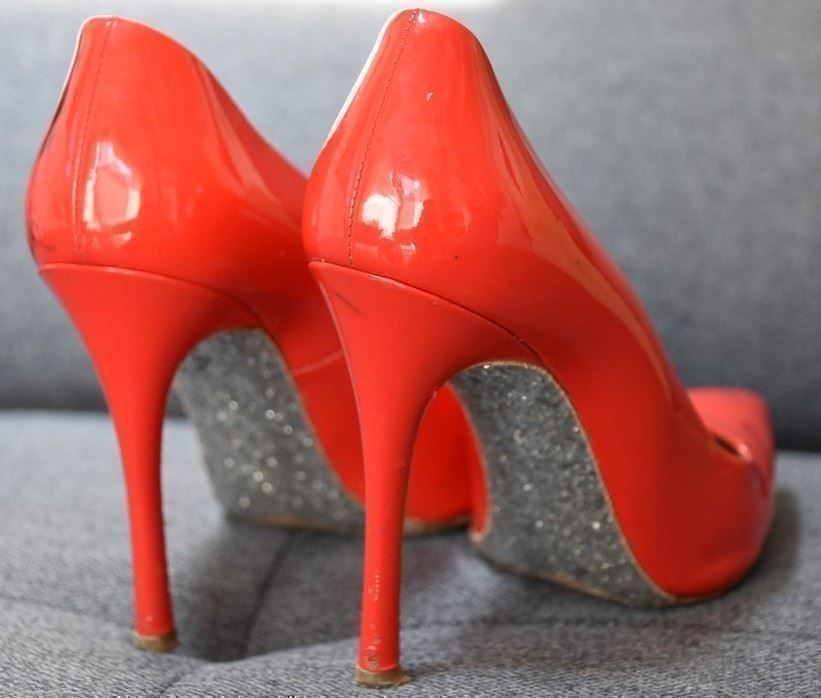 Miu Miu Chaussures femmes: Pumps Miu MIu . 38 – Défectueux à Collonges par Auganien 5