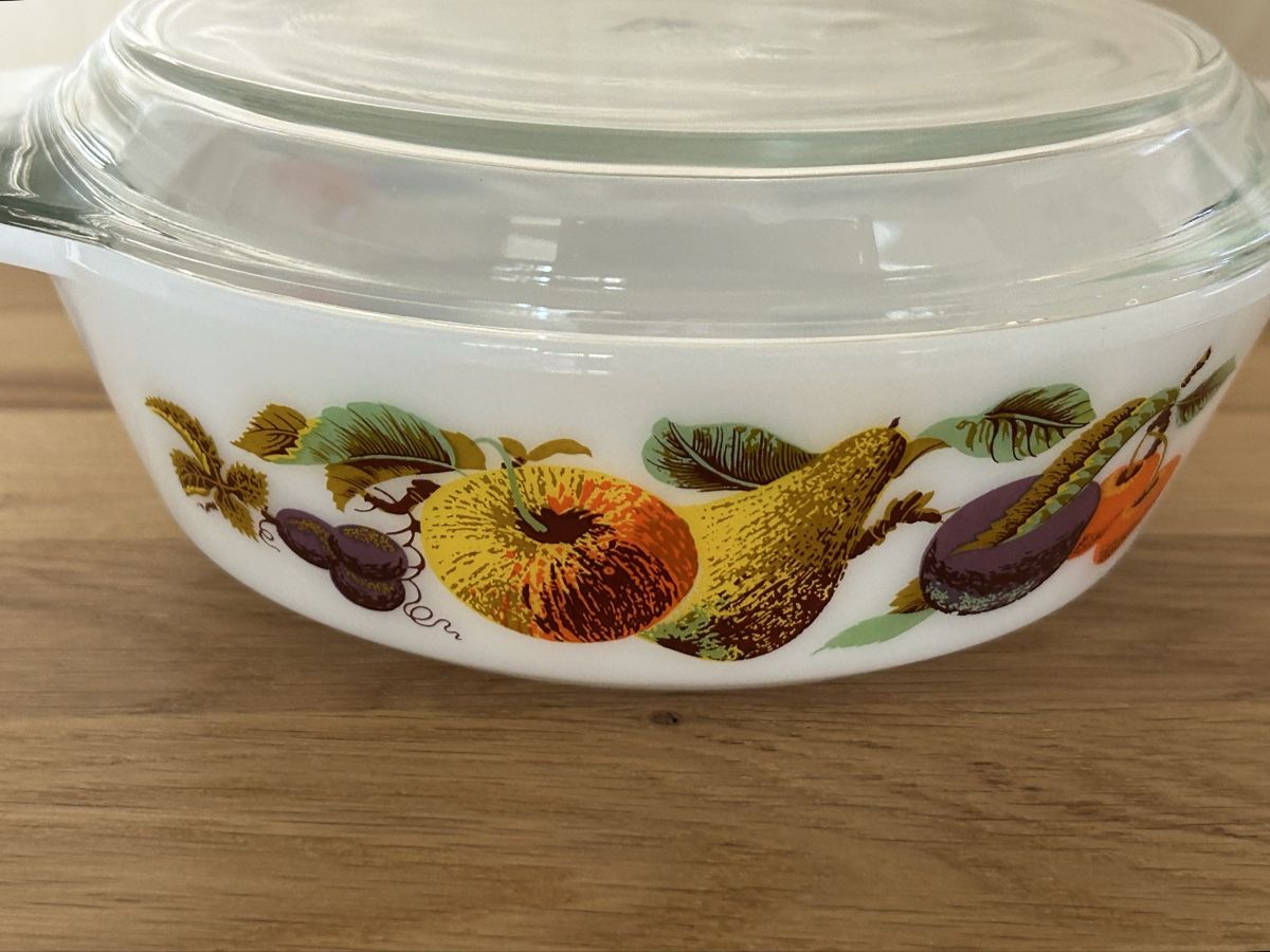 Pyrex Pentole: Vintage JAJ Pyrex Kent Orchard 505 mit Glasdeckel – Usato da Wettingen venduto da Mmccl 3