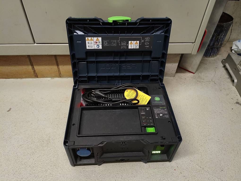 Festool Caricatori & Batterie: Festool SYS-PST 1500 CH Powerstation – Usato da Finstersee venduto da Besmer77 4