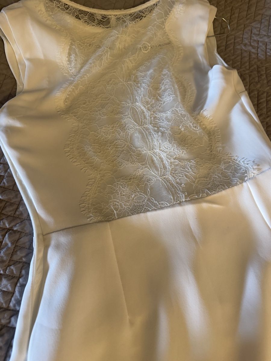 Sandro Robes: Sandro Kleid mit Spitze  – D'occasion à Uerikon par ZurichCity01