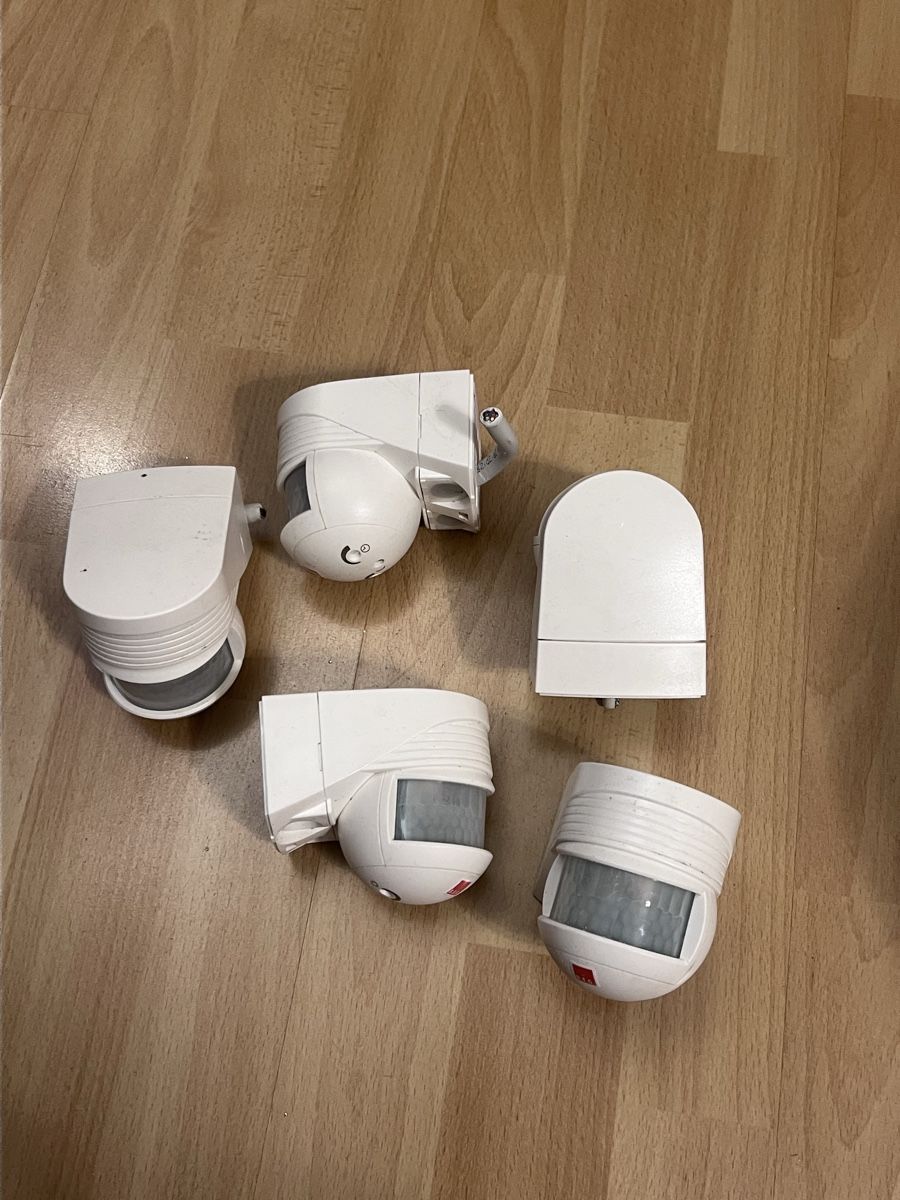 Messen: Outdoor Motion Detector Set - Secure Your Home Now! – Gebraucht aus Martigny von ddo_2mcv
