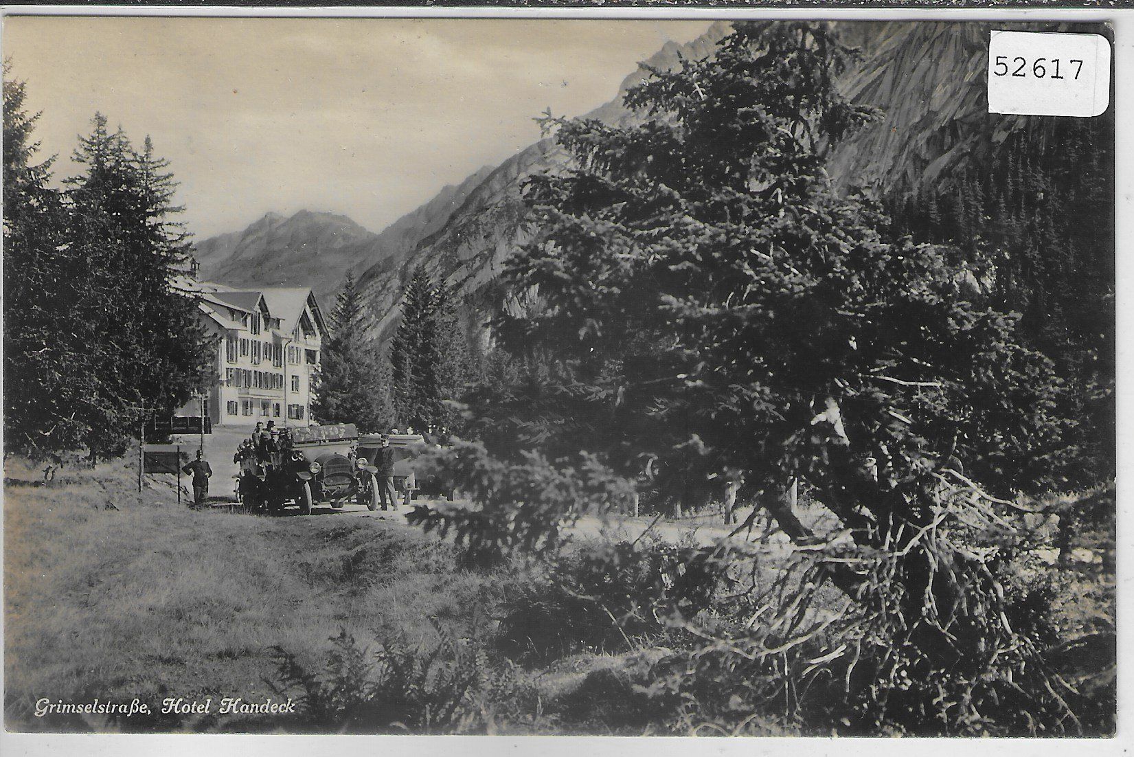 Cartoline postali: Grimselstrasse - Hotel Handeck - Postautos – Usato da Ettingen venduto da Kartenplanet