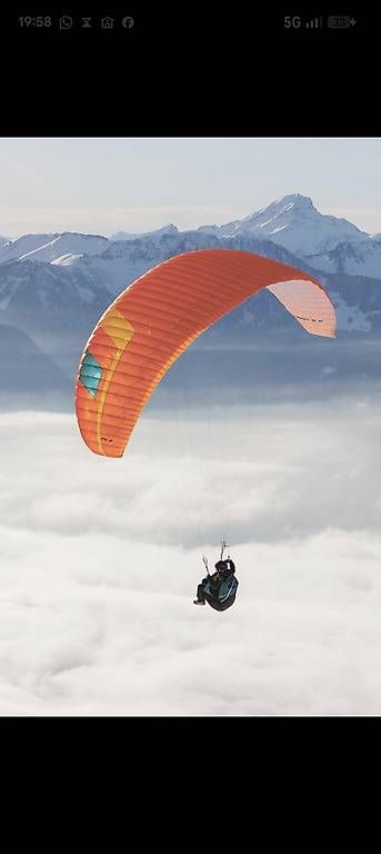 Sport dell'aria & Aquiloni: Parapente Niviuk Hook 6P 20m – Usato da Provence venduto da tokoclo