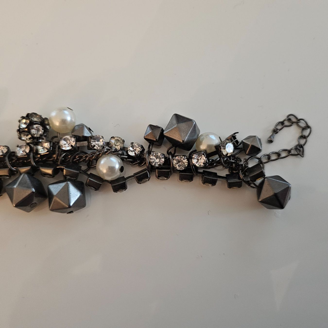 Bracciali & Braccialetti: Schickes Armband mit Perlen und Strass – Nuovo (secondo la descrizione) da wolfhalden venduto da 46464646 2
