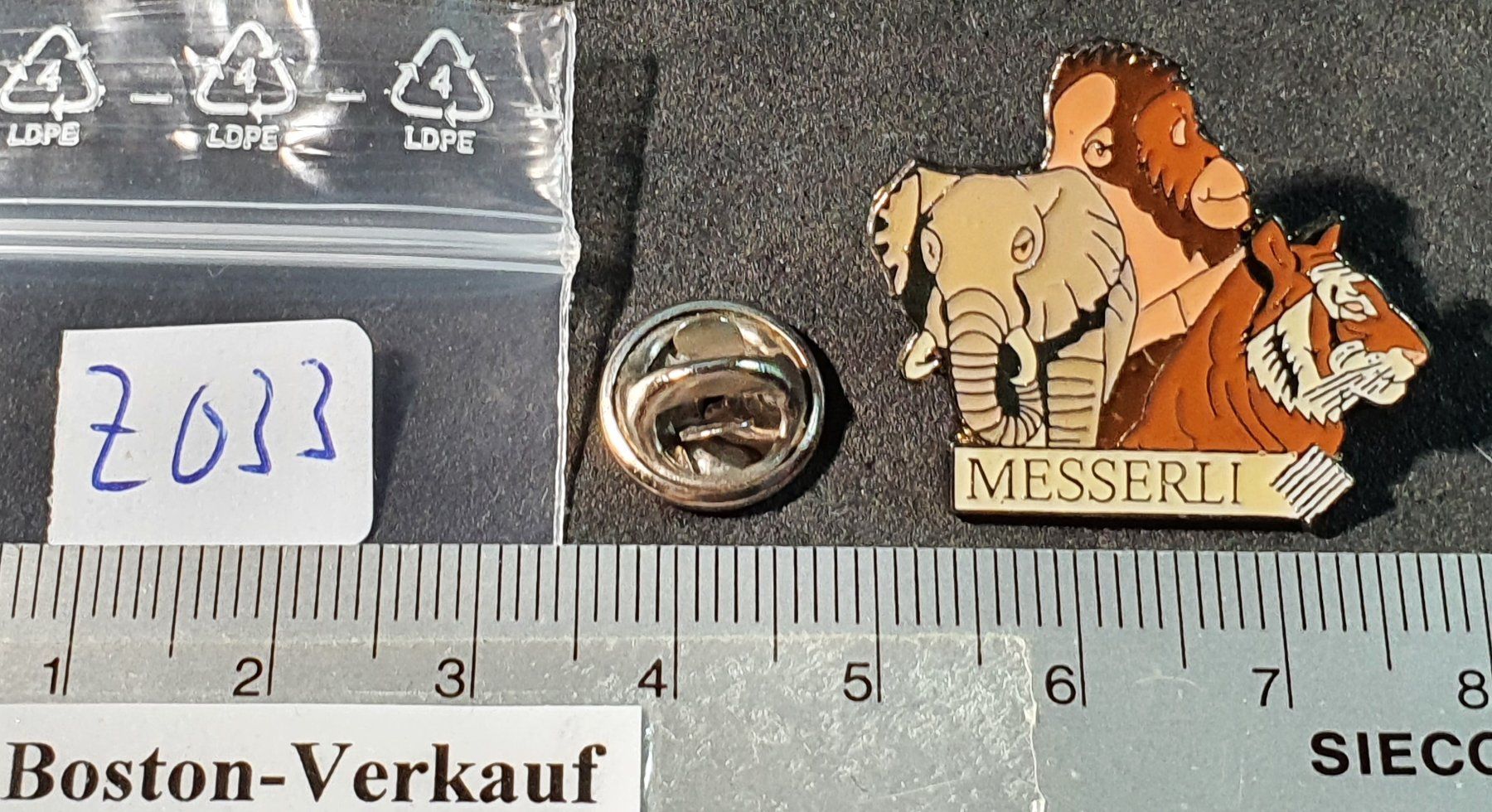 Placchette & Badge: Z033 - Pin Tiere Elefant Gorilla Tiger Messerli – Usato da Reinach BL venduto da Boston-Verkauf 1