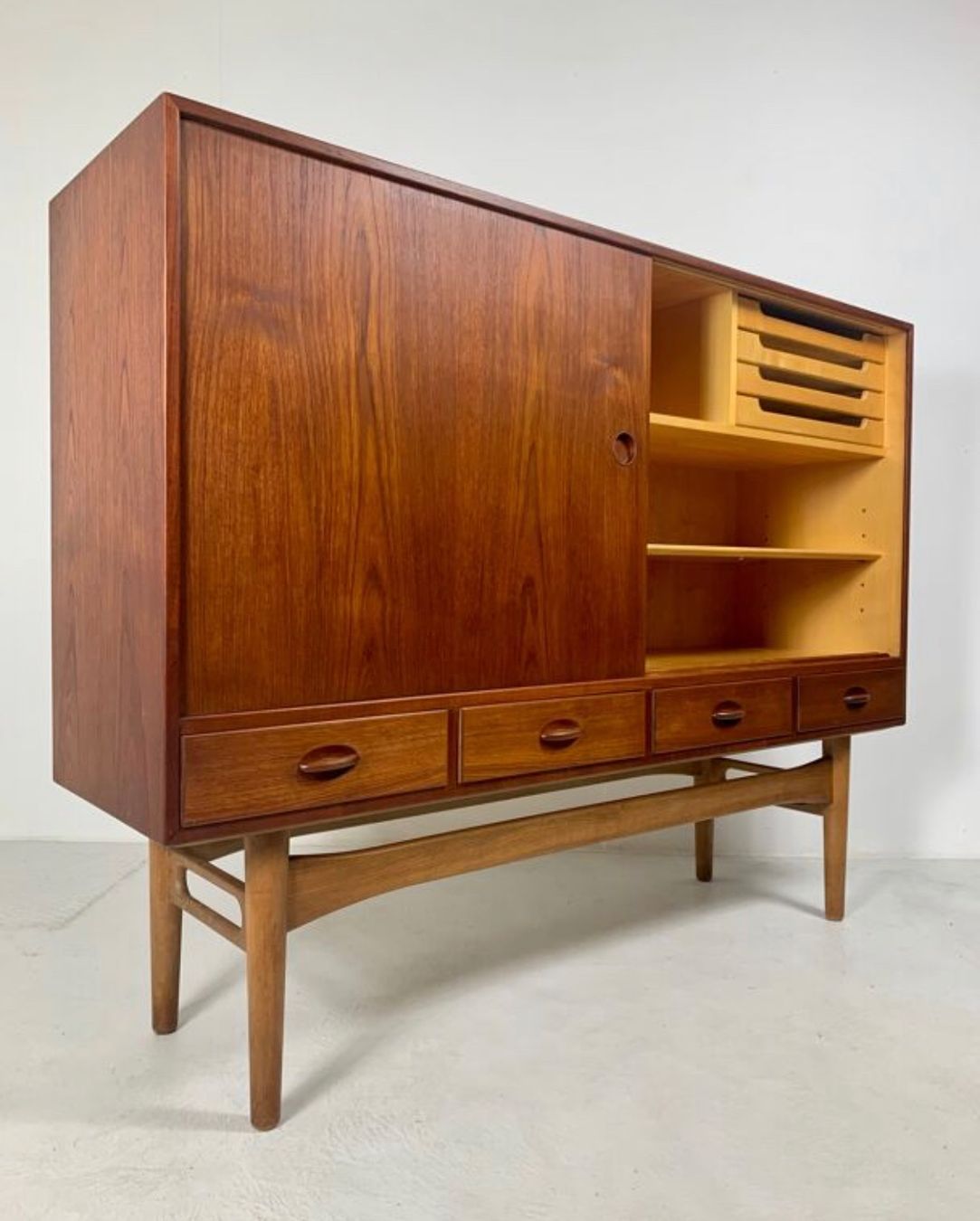 Cassettiere: Teak Sideboard Ejvind A Johansson Danish 60s – Usato da Basel venduto da MidMod20C 4