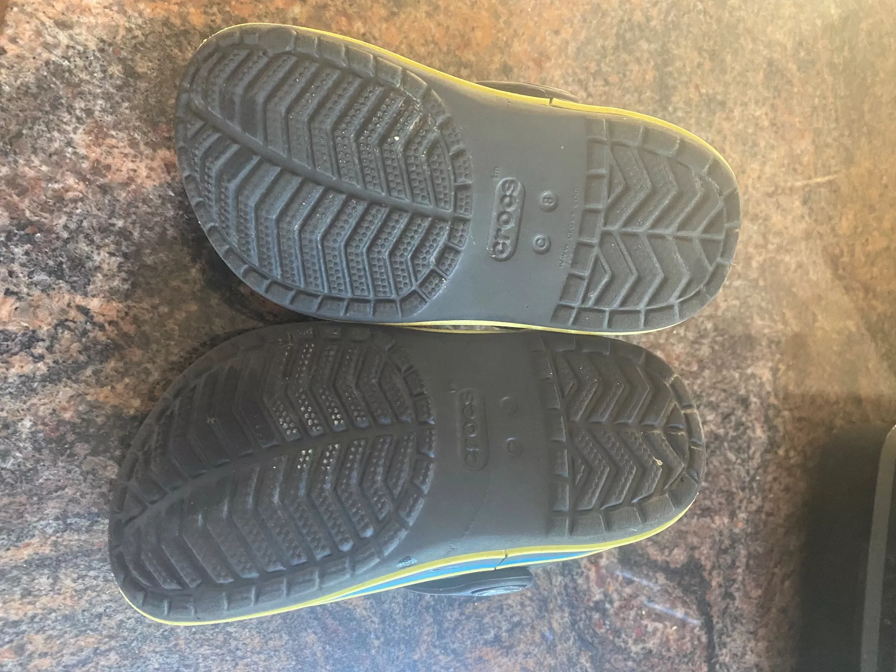 Crocs Chaussures hommes: Crocs c8 – D'occasion à Hinwil par kys_5qrk 1