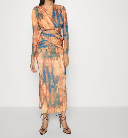 Kleid von NA-KD
